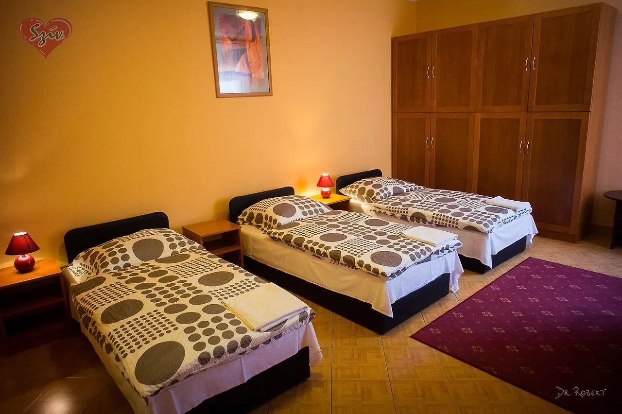 Bed and breakfast Cívis Szálláshely Debrecen
