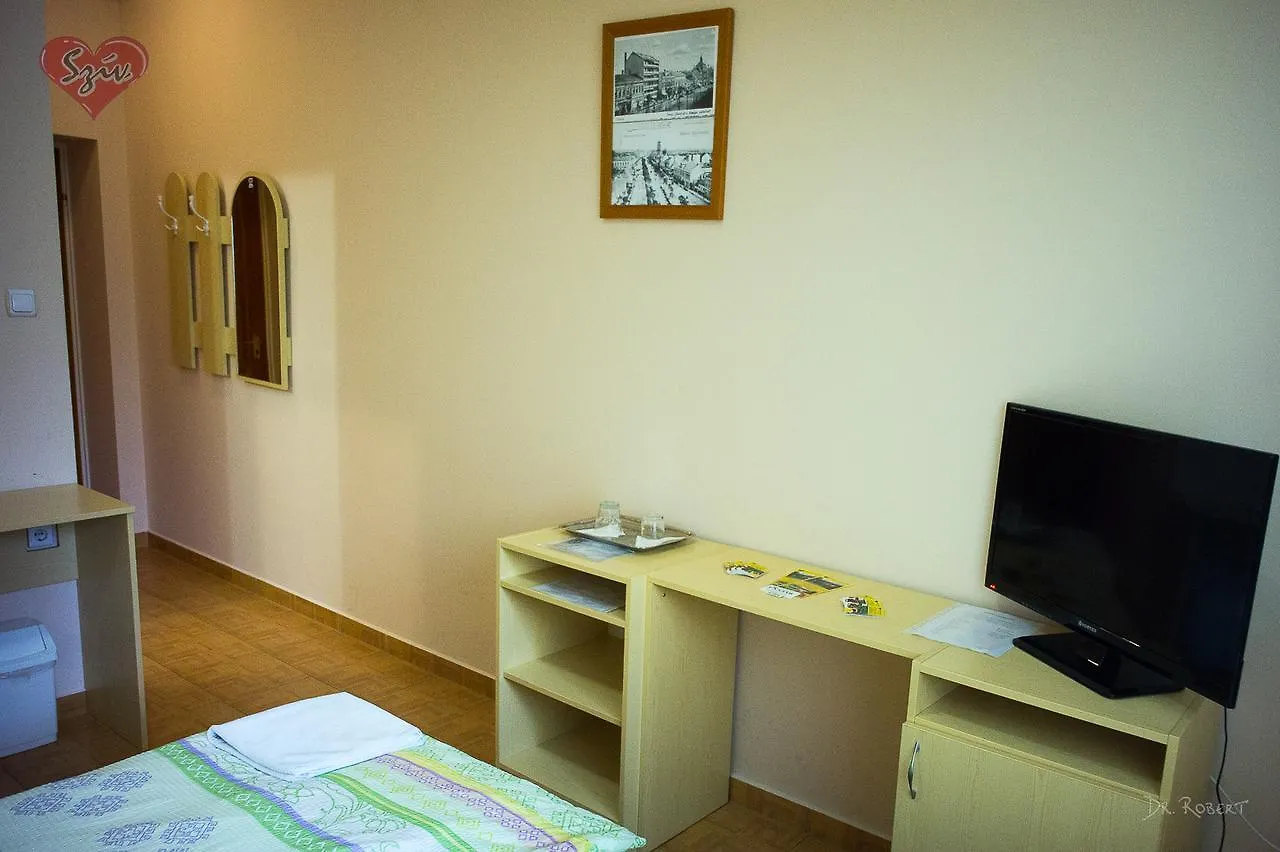 Bed and breakfast Cívis Szálláshely Debrecen